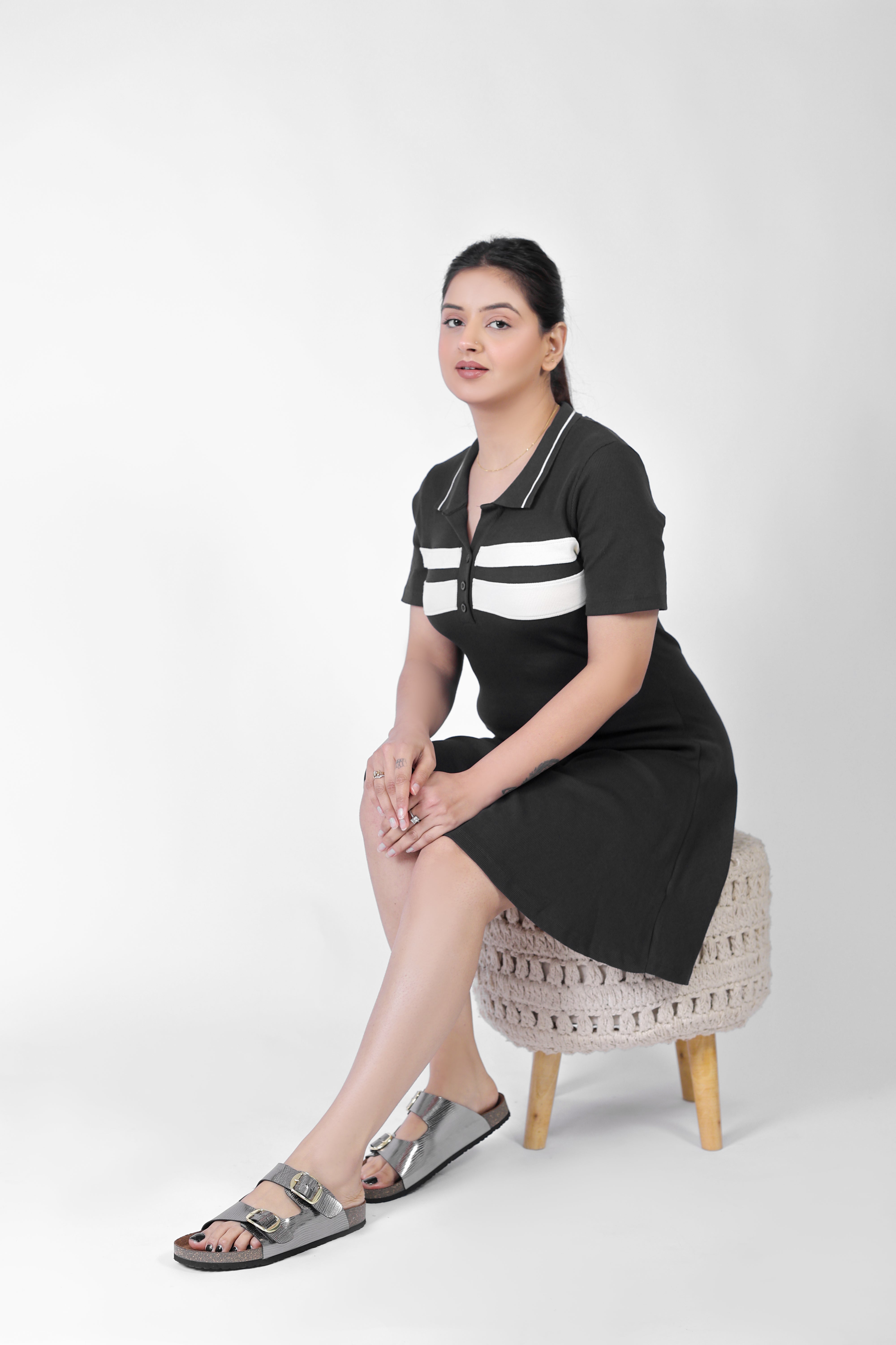 Gunmetal L Grain Women's Flat Sandals