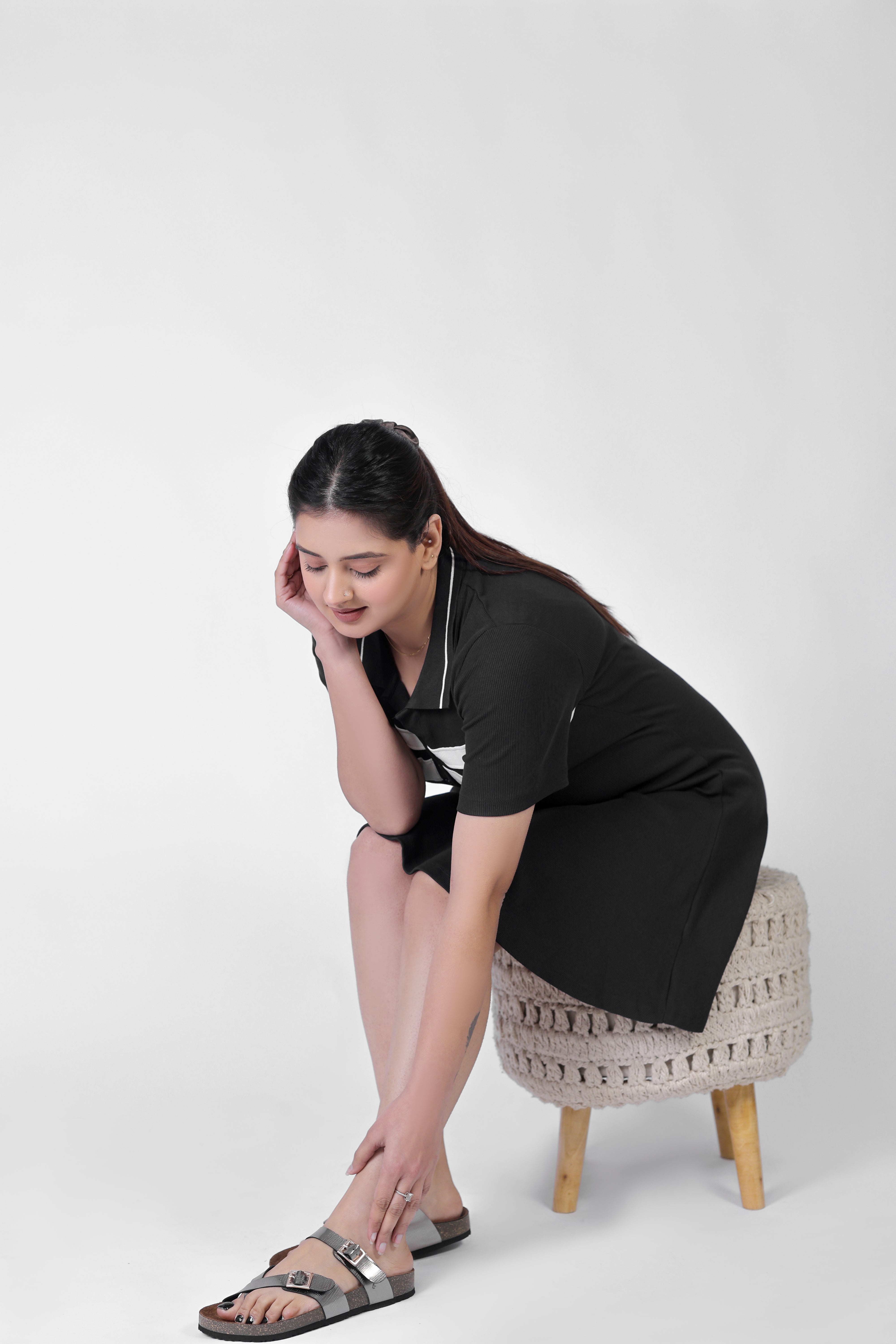 Gunmetal L Grain Sandals for Women - Soho