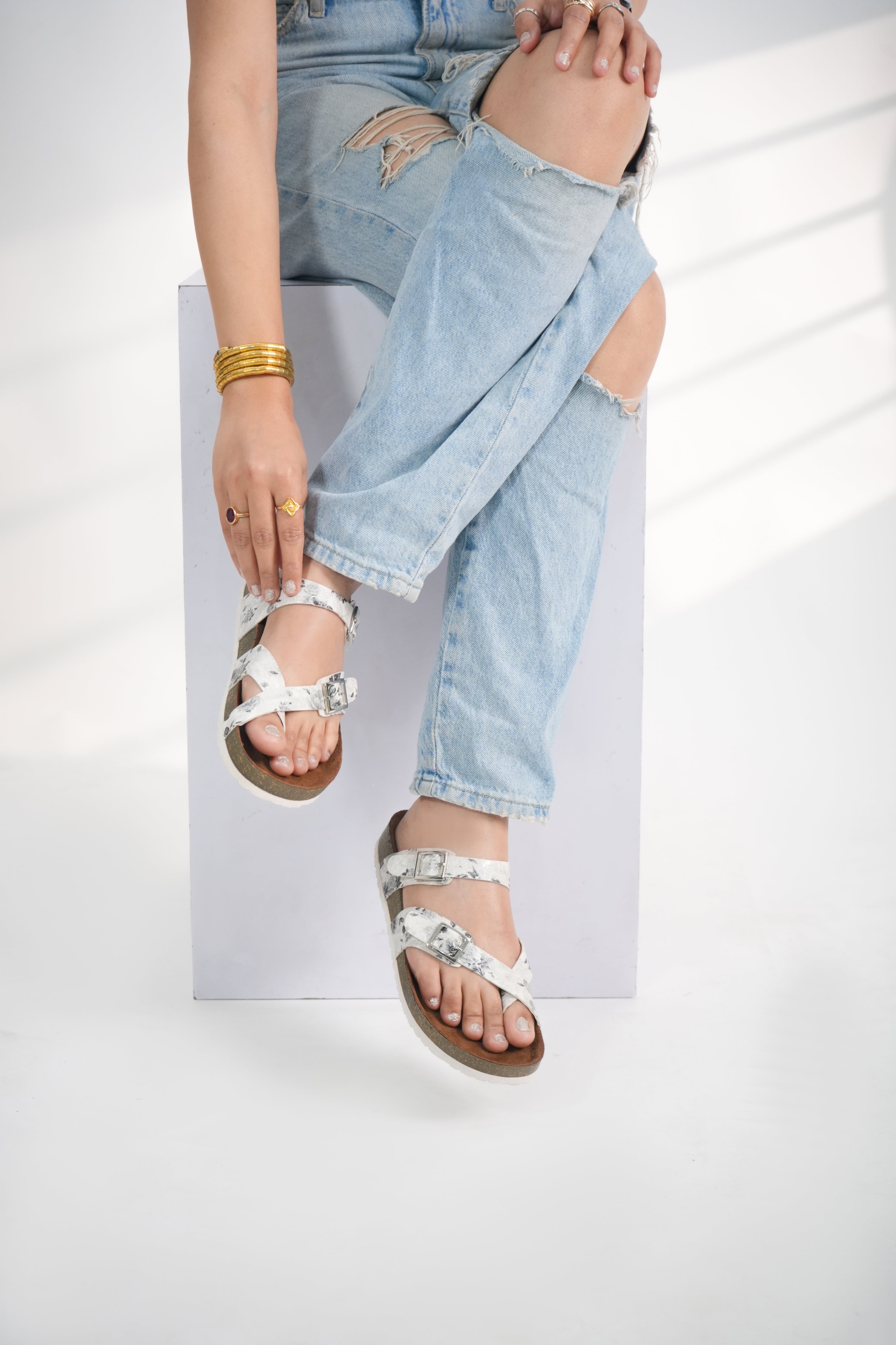 White Flower Sandals for Women - Soho
